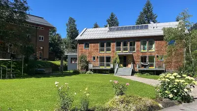 Ein Garten an der Unterkunft Villa Schaschl