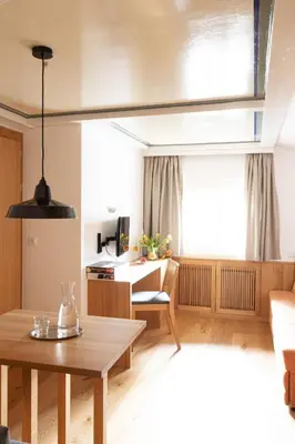 Ein Sitzbereich in der Unterkunft Forsthaus Waldesruh
