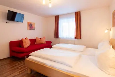 Ein Bett oder Betten in einem Zimmer der Unterkunft Sahin 2 by Alpenfeder