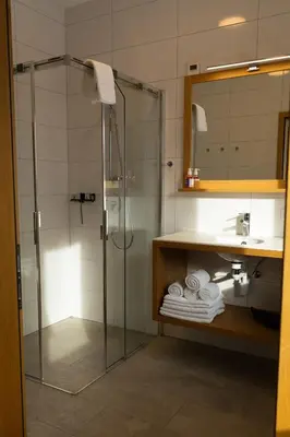 Ein Badezimmer in der Unterkunft Berg Aparts Faschina - 14