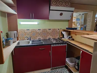 Küche/Küchenzeile in der Unterkunft Doppelzimmer mit Gemeinschaftsbad und kleiner Küche Nannen 382