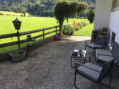 Ein Garten an der Unterkunft Rössle Appartement