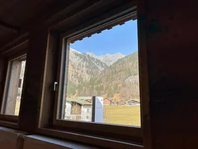 Ein allgemeiner Bergblick oder ein Berglick von der Ferienwohnung aus