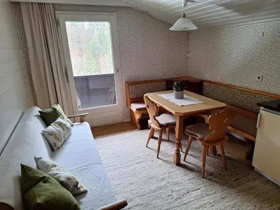 Ein Sitzbereich in der Unterkunft Ferienwohnung Rüf