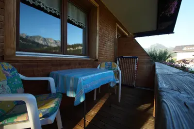 Ein Sitzbereich in der Unterkunft Ferienwohnung Petra Natter