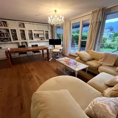 Moderne familienfreundliche Garten-Maisonette