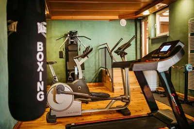 Das Fitnesscenter und/oder die Fitnesseinrichtungen in der Unterkunft Hotel Alpenstüble Appartements