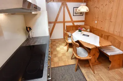 Ein Sitzbereich in der Unterkunft Hof Erath
