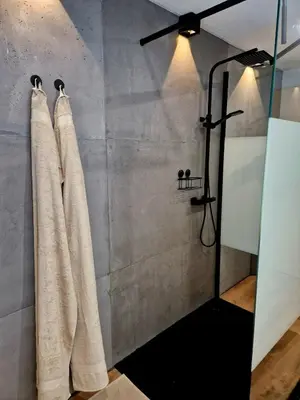 Ein Badezimmer in der Unterkunft Zum schwarzen Hirsch