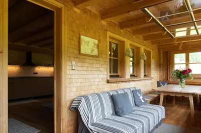 Ein Sitzbereich in der Unterkunft Leo's Hütte Sippersegg