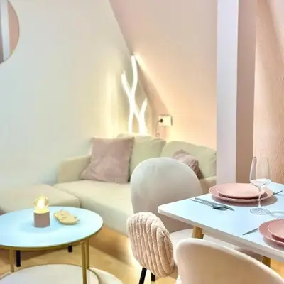 Pink Sissi Hideaway mit Seeblick