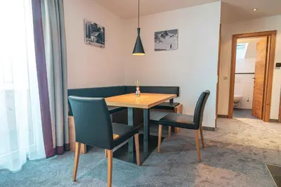 Ein Sitzbereich in der Unterkunft Apartment in Brand bei Bludenz - Montafon 51805