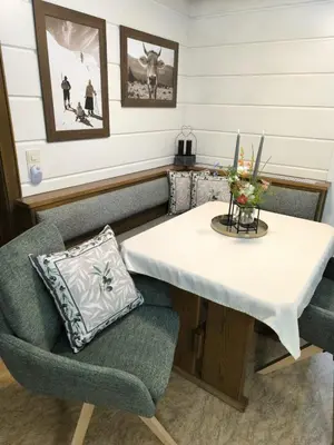 Ein Sitzbereich in der Unterkunft Urlaub in Weiler - Apartment mit großer Terrasse - für 1 bis 4 Personen
