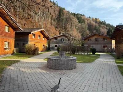 Ein allgemeiner Bergblick oder ein Berglick von des Ferienhauses aus