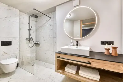 Ein Badezimmer in der Unterkunft Panorama Deluxe by Hotel Lün