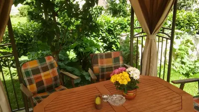 Ein Garten an der Unterkunft Haus Rosegger