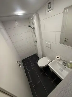 Ein Badezimmer in der Unterkunft Gasthaus Tisis