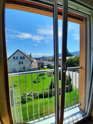 Ein allgemeiner Bergblick oder ein Berglick von des Hotels aus