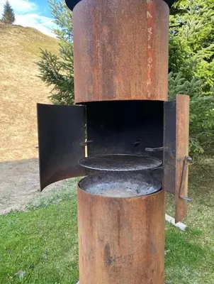 Ein für Gäste verfügbarer Grill im Ferienhaus