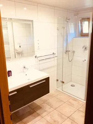 Ein Badezimmer in der Unterkunft Ferienwohnungen Fellhornblick