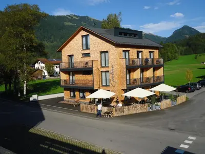 Ein allgemeiner Bergblick oder ein Berglick von des Hotels aus