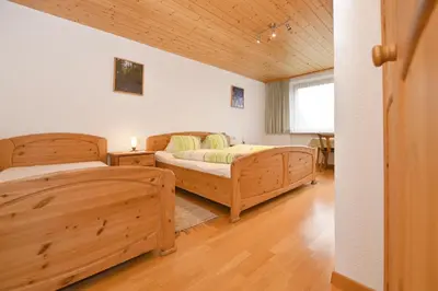 Ein Bett oder Betten in einem Zimmer der Unterkunft Haus Valuga