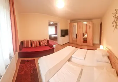Ein Bett oder Betten in einem Zimmer der Unterkunft Pension Seeblick