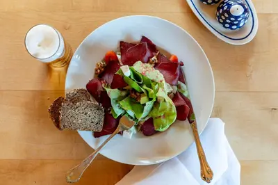 Essen im Hotel oder in der Nähe