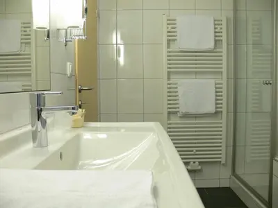 Ein Badezimmer in der Unterkunft Gasthaus Engel