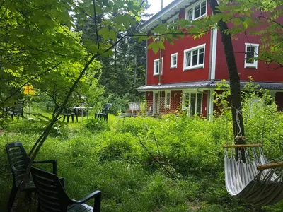 Ein Garten an der Unterkunft Schwedenhaus Eichenberg