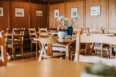 Ein Restaurant oder anderes Speiselokal in der Unterkunft Hotel Marvia