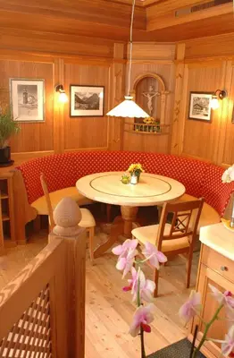 Ein Sitzbereich in der Unterkunft Pension Cafe Fritz