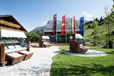 Ein allgemeiner Bergblick oder ein Berglick von des Hotels aus