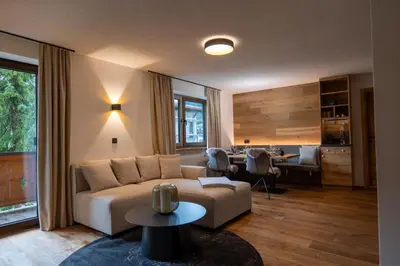 Ein Sitzbereich in der Unterkunft Fürmesli Appartements