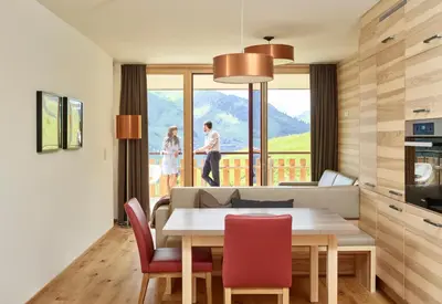 Ein allgemeiner Bergblick oder ein Berglick von der Ferienwohnung aus