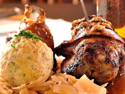Essen in der Pension oder in der Nähe
