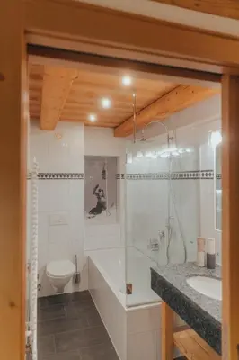 Ein Badezimmer in der Unterkunft Appartement Omeshorn anno 1593