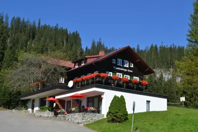Naturlandschaft in der Nähe der Lodge