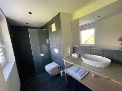 Ein Badezimmer in der Unterkunft Panoramahotel Sonnhalde