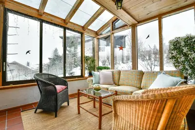 Ein Sitzbereich in der Unterkunft Ferienhaus Bergblick