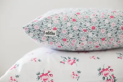 Ein Bett oder Betten in einem Zimmer der Unterkunft ediths Wohnen