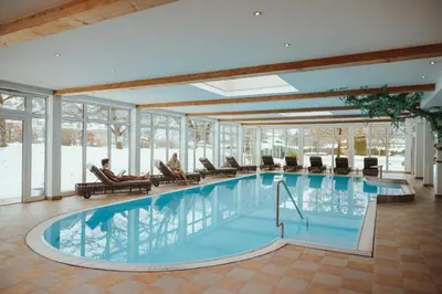 Der Swimmingpool an oder in der Nähe von Hotel Vitalquelle Montafon
