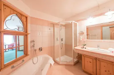 Ein Badezimmer in der Unterkunft Hotel Vitalquelle Montafon