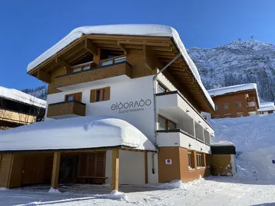 Ein allgemeiner Bergblick oder ein Berglick von der Ferienwohnung aus
