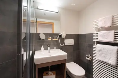 Ein Badezimmer in der Unterkunft Haus Iris