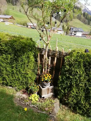 Ein Garten an der Unterkunft Haus Ritter 286