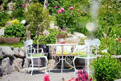 Ein Garten an der Unterkunft Appartements Haus Dr Muxel