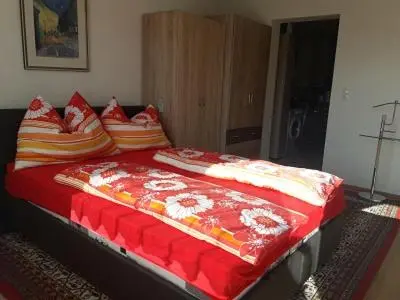 Ein Bett oder Betten in einem Zimmer der Unterkunft Familie Ohneberg