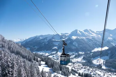 Ein allgemeiner Bergblick oder ein Berglick von der Ferienwohnung aus