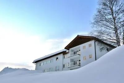 Chalet Schneekristall im Winter